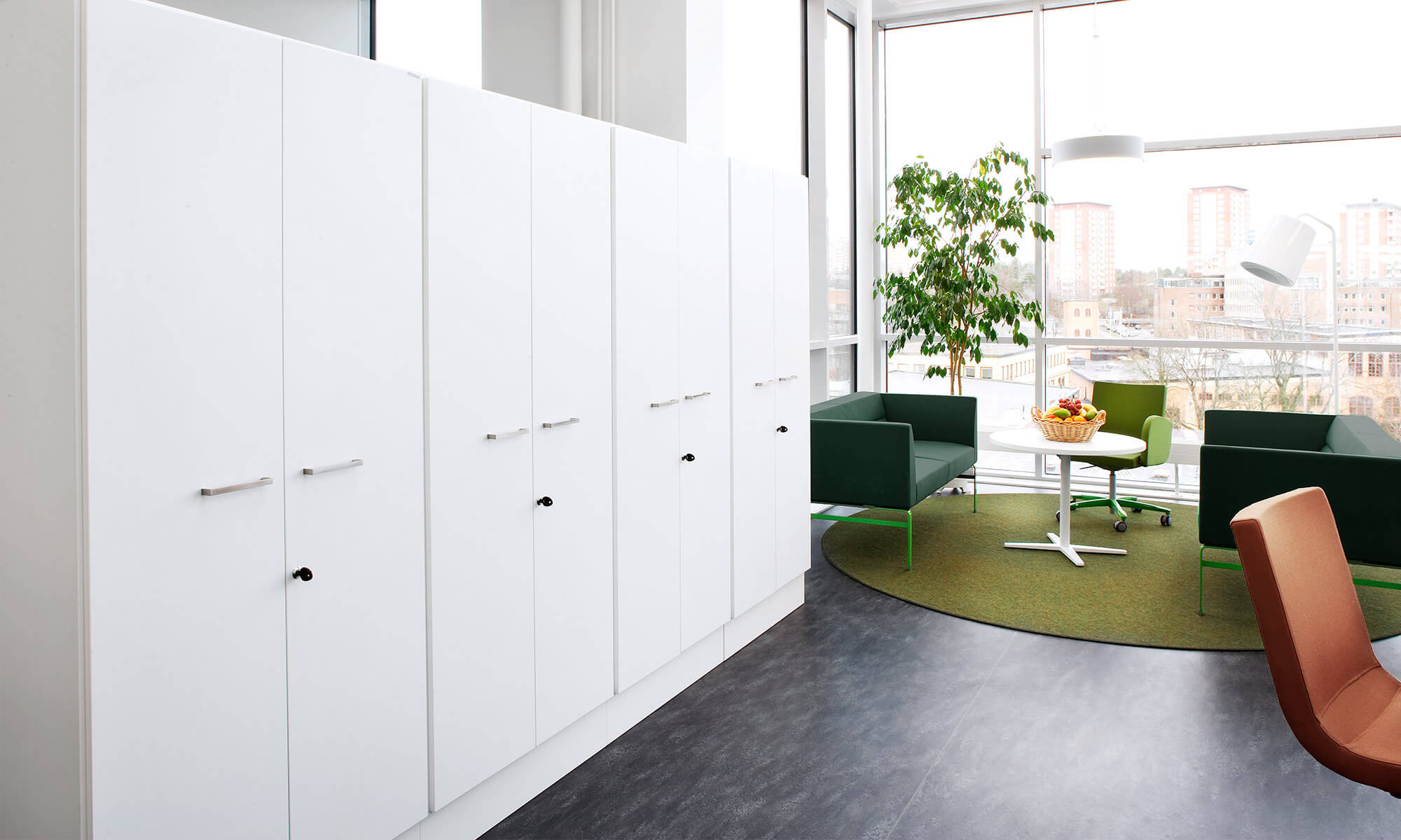 kontorsskåp hylla förvaring storage möbelfakta kontorsförvaring office storage trece shelves
